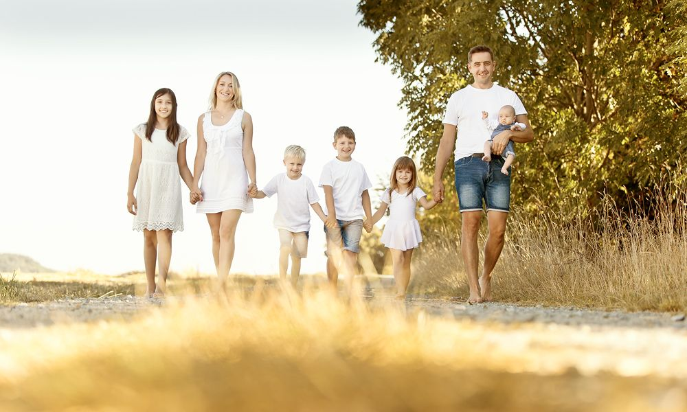 Familie unterwegs in Berlin – Symbolbild